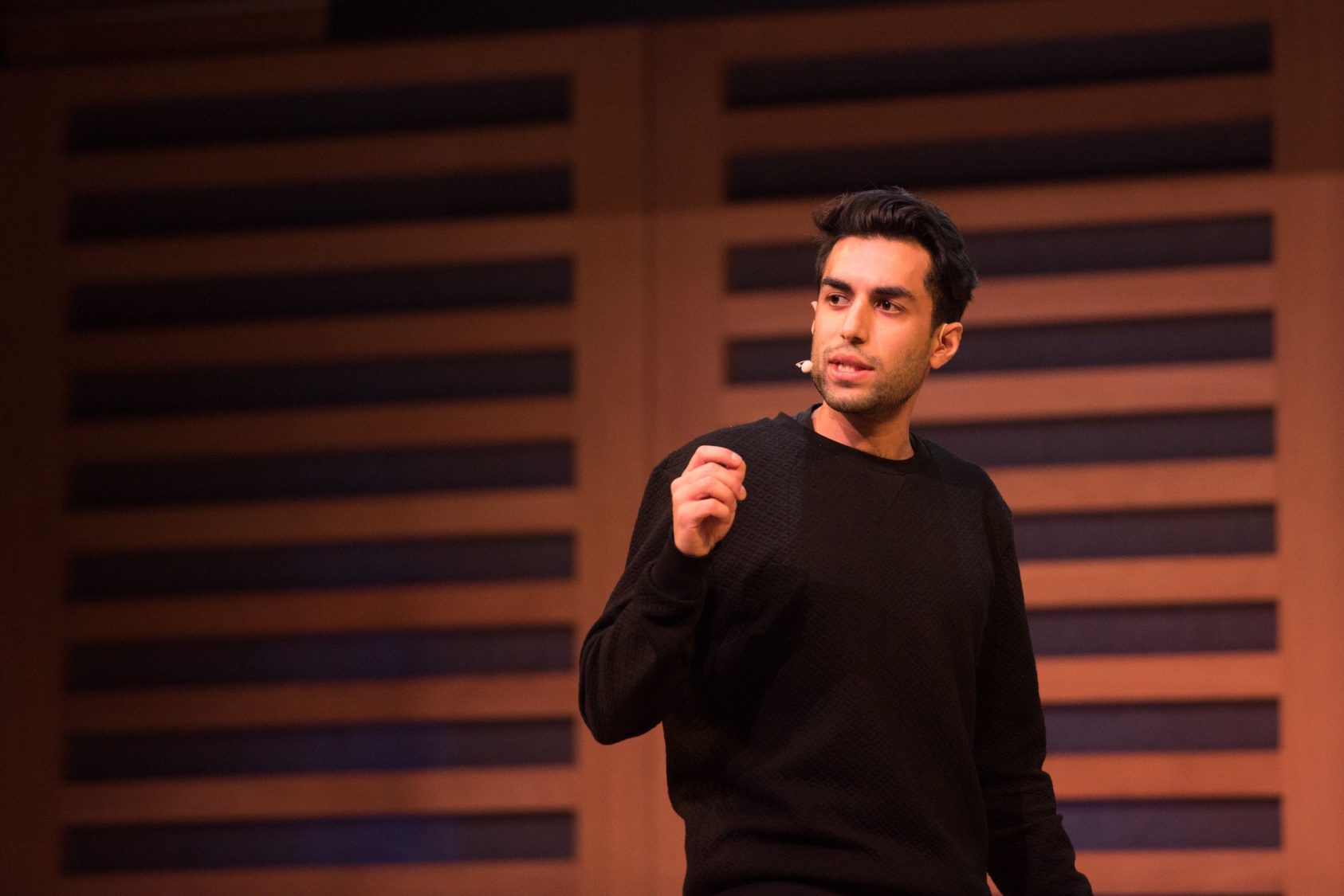 Donut CEO Neel Popat pitching at Demo Day